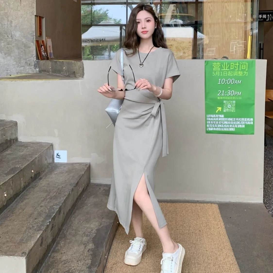 綁帶短袖連衣裙